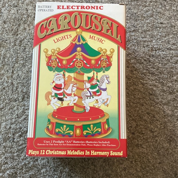 Electronic animated musical carousel with lights and music - Picture 2 of 5